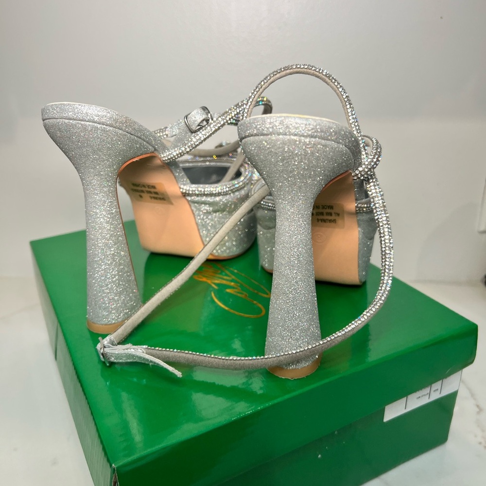 Women's Rhinestone Bow Platforms - Picture 6 of 7